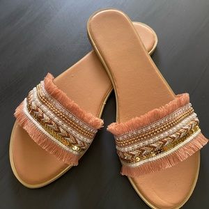 FRINGED SANDALS